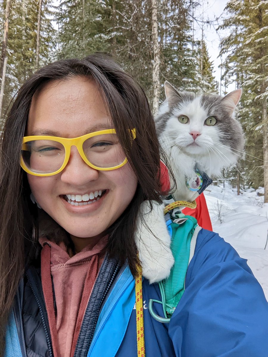 lindork's tweet photo. Hiked to Wapta Falls in Yoho National Park (B.C.) with my pal, adventure cat π± #GreatGramsofGary today! π Wapta Falls is apprx 1 hr π from Lake Louise (AB) and is considered an easy hike (even for meβa perpetual beginner adventurer!)
#ExploreBC
#LindorkTravels
#ExploreCanada https://t.co/IaxX4E1RzN