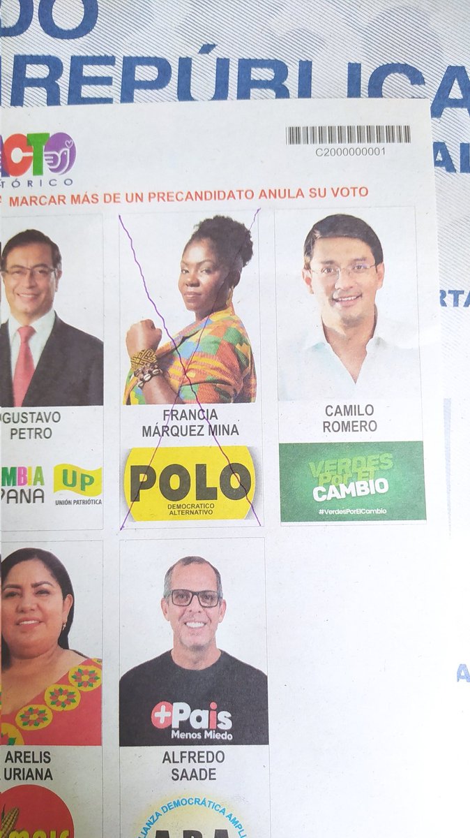 AlvaroYory's tweet photo. @FranciaMarquezM  Quiero extender mi sentimiento de felicidad por este triunfo que has tenido. Yo mi voté por ti porque eres parte del cambio, me representas políticamente por el hecho de ser afro, representas a mi señora madre y como bien lo dices no somos minorías https://t.co/qosb6VIeOm