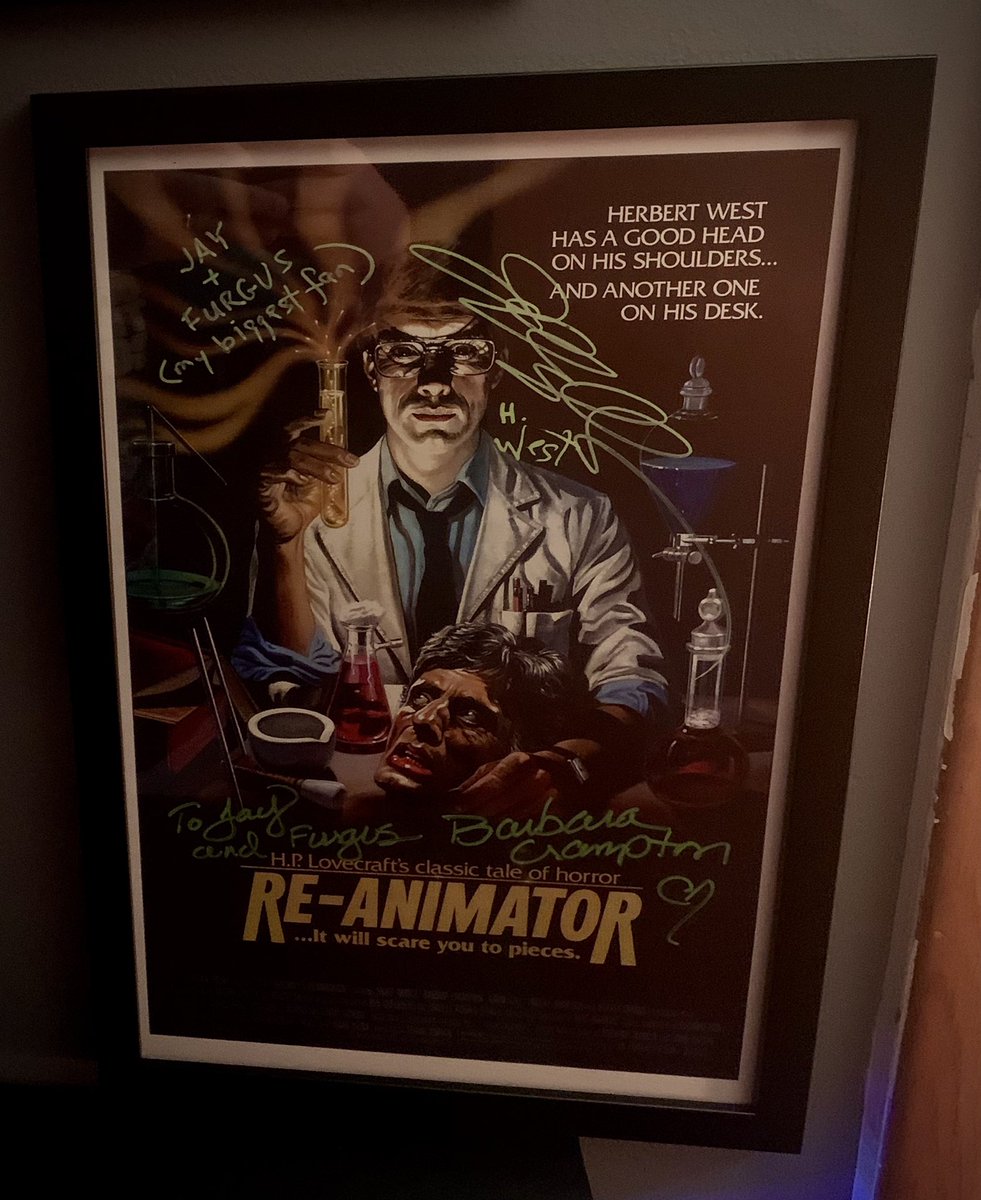 SideburnGeek's tweet photo. Thank you so much to @jeffreycombs and @barbaracrampton for signing my poster at @MonsterManiaCon for me and my kitty cat Furgus. I had an awesome time. 

#horror #horrorcon #HorrorFamily #HorrorFan #Reanimator #bestmovieever #Caturday https://t.co/4t1HUCmif4