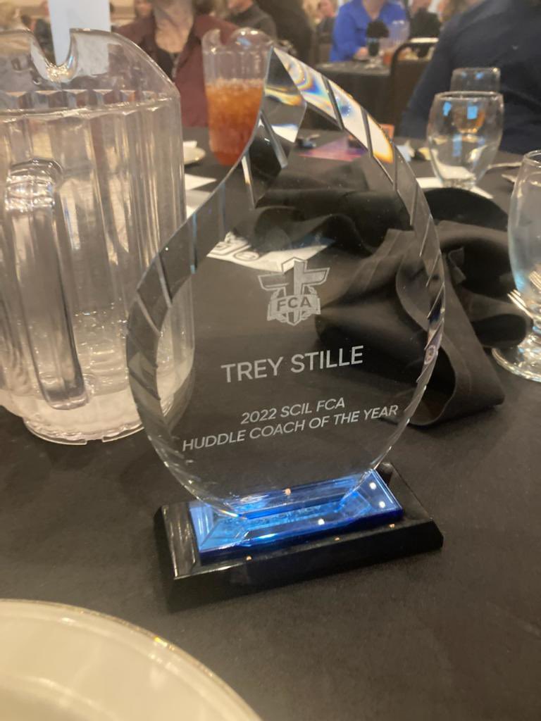 EMAPFootball's tweet photo. Congratulations to GU’s very own @CoachTreyStille on being named the 2022 South Central Illinois FCA Huddle Coach of the Year ✨
#Champions4Christ #EMAP #GUPanthersFootball https://t.co/amS1JFaDSo