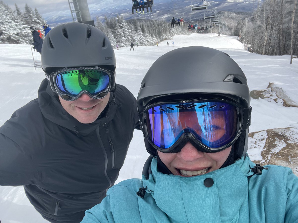 Brad_Dunlay's tweet photo. The BEST lunch date. #skiadk #skitheeast #JAGLife https://t.co/GBrWZLP1SP