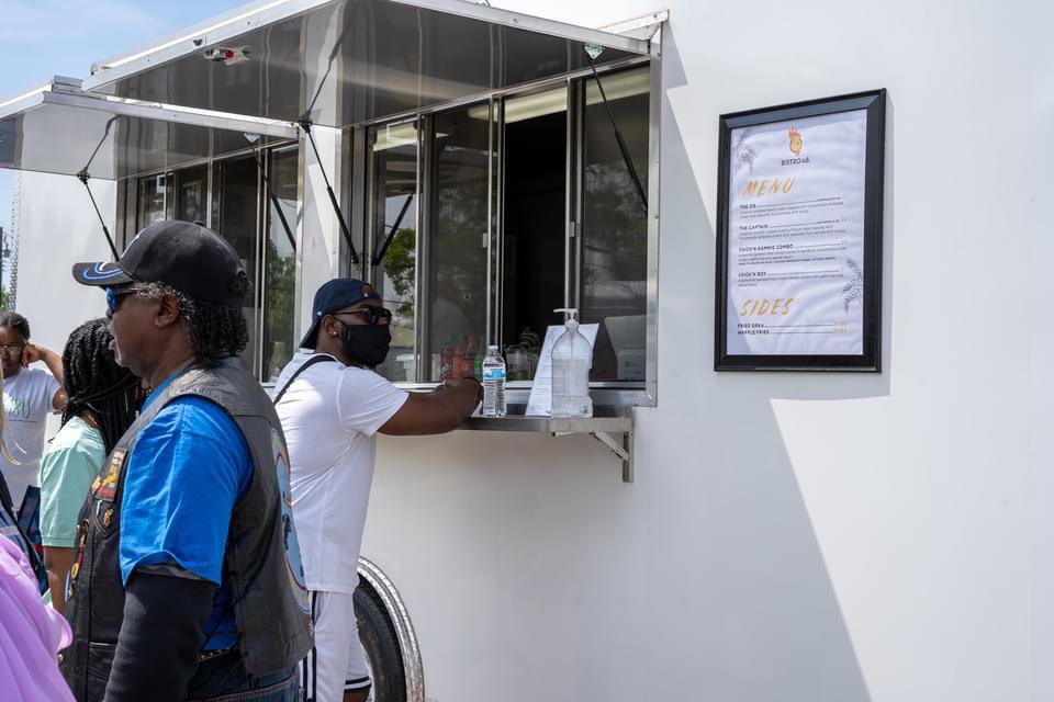 OneOKCEvent's tweet photo. Who’s ready for food trucks, live music, games, and more! This year OKC’s BIGGEST block party is a full weekend of events!
7th Annual oNE OKC Homecoming Weekend! May 6th - 8th.
.
.
.
#neokc #oneokc #homecomingweekend2022 #okcblackmarket #neokcrenaissance #livemusic #okcarts https://t.co/yqur4dzCTs