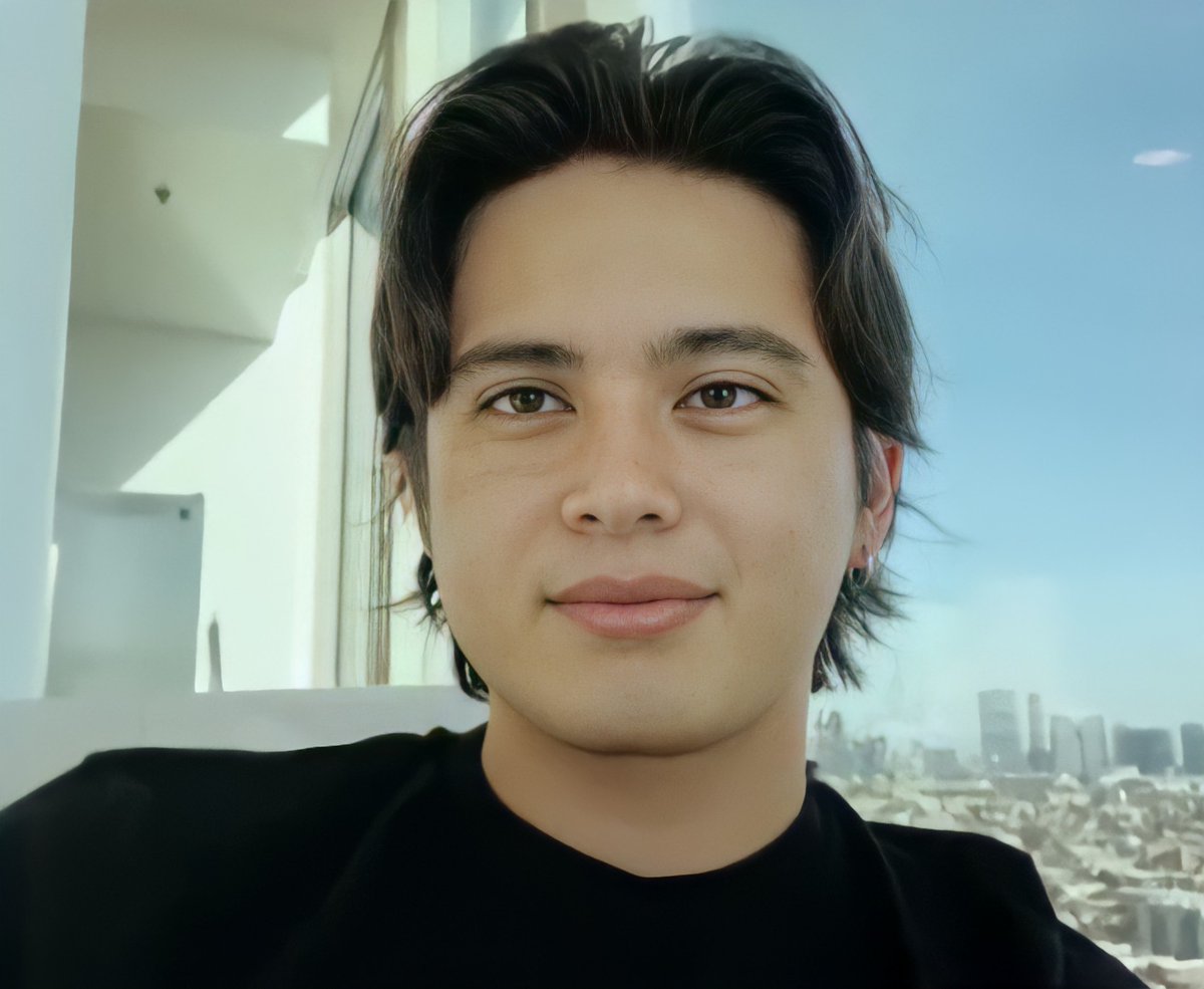 reid_archives's tweet photo. good morning to james reid only ☁️

NEW DAY WITH JAMES
#HelloLegendsOnly #JamesReid https://t.co/EtOnYDq8Wk