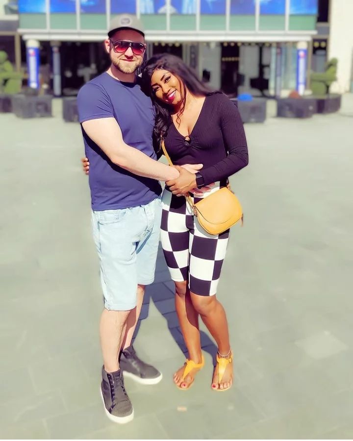 Interracial Dating tweet media