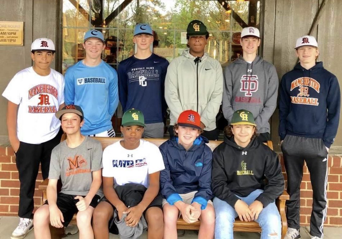 Clarkdrisc13's tweet photo. Tomorrow we become rivals, but we are brothers forever! 8 years ago @1HitDoctor and @brad_simpson24  believed in us and put us on a path! Let’s go boys @bksimpson7 @Ethan_Hamill @CamMazell @StiffJeffrey @AustinRiney3 @abrown4288 @EverettVaughan3 #OpeningDay https://t.co/8epEHKxQ1G