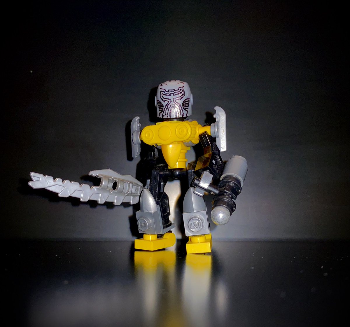 BionicleMicro's tweet photo. After the sacrifice of Toa Matoro to save Mata Nui, the Ignika was inspired and created itโs own body to help the Toa in their mission to wake up the Great Spirit.
Toa Ignika.
#microbionicle #bionicle #toaignika #ignika #lego #brickonicle https://t.co/IS9LqpVkba