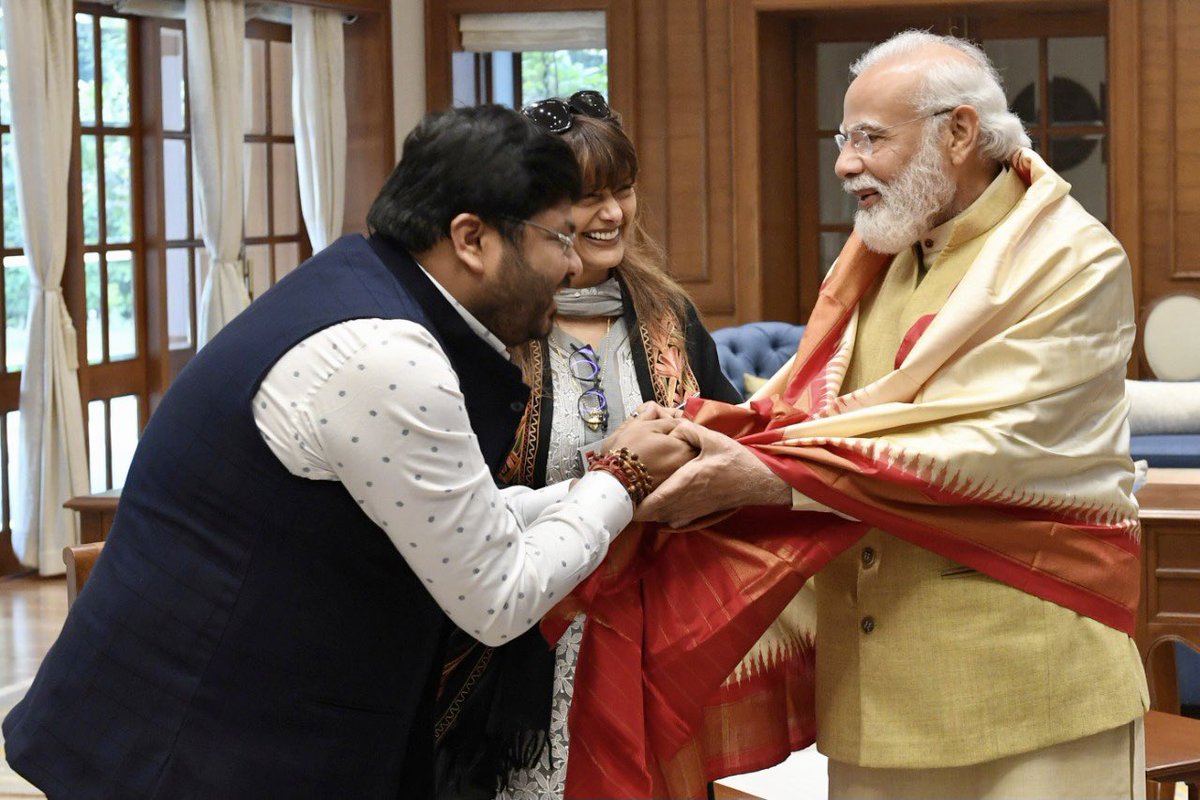 rovincmodi18's tweet photo. #TheKashmirFiles
Here comes the biggest promotion of the #TheKashmirFiles 💪🔥❤
#BycottKapilSharmaShow https://t.co/r1KNukYVhl