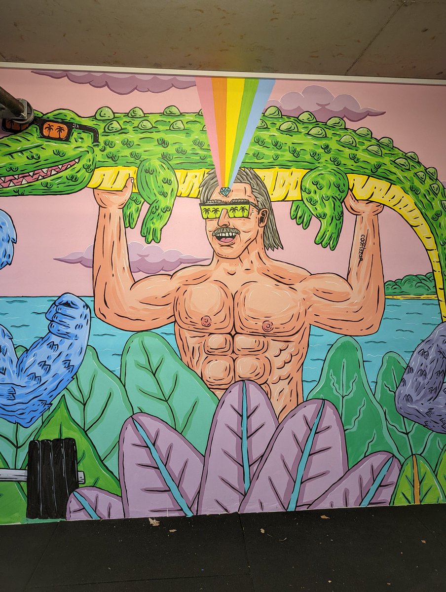 MulgatheArtist's tweet photo. Lazar was a guy who lifted a gator
And he had juicy nips like Darth Vader
🫐🐊😎💪
A painting of @lazarbeamyt at his house.
#mulgatheartist #lazarbeam #lazar #codelazar #art #artist #artistic #muralart #wallmural #art https://t.co/TtsLhaynPN