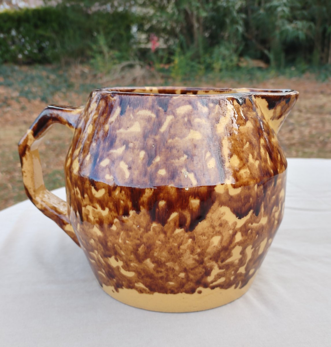 xplorer1959's tweet photo. #T4us
PRICE CUT! Antique #Yellowware Batter #Pitcher, Gorgeous #Rockingham Glaze EXC!  https://t.co/DRTodlQdip via @eBay https://t.co/4bagAtQFjz