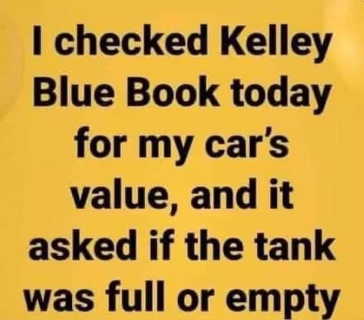 gloriamelania's tweet photo. 🤣🤣🤣 #YourCarGuide #gasprices https://t.co/QJs9XaWZn2