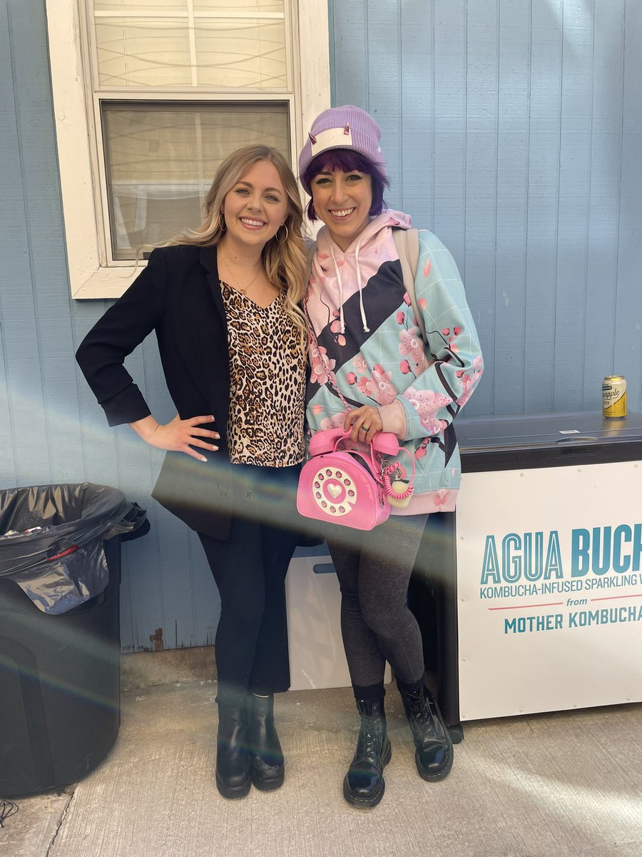 pettycash777's tweet photo. So glad I got to meet @omgchomp today IRL! And that purse though… 😍👏 https://t.co/QQdnXsWovi