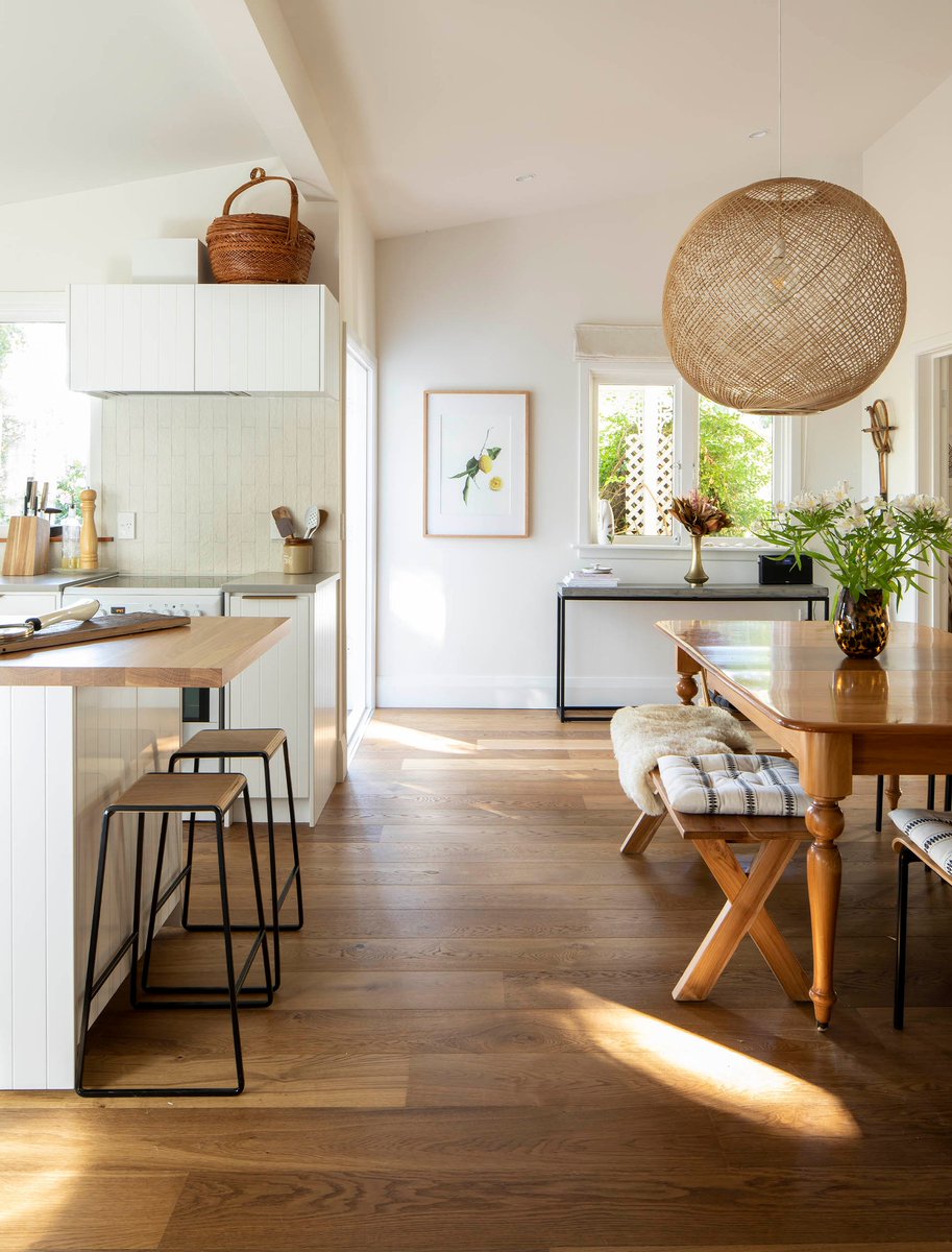 LandmarkHomesNZ's tweet photo. When choosing flooring, it’s important to consider the look, feel, &amp; function of each room. Although colour schemes are trending towards neutral, patterned floors &amp; textured rugs can add an element of interest. Read more about the latest trends here: https://t.co/oji9WvSBzT https://t.co/xHcYBXIg6G