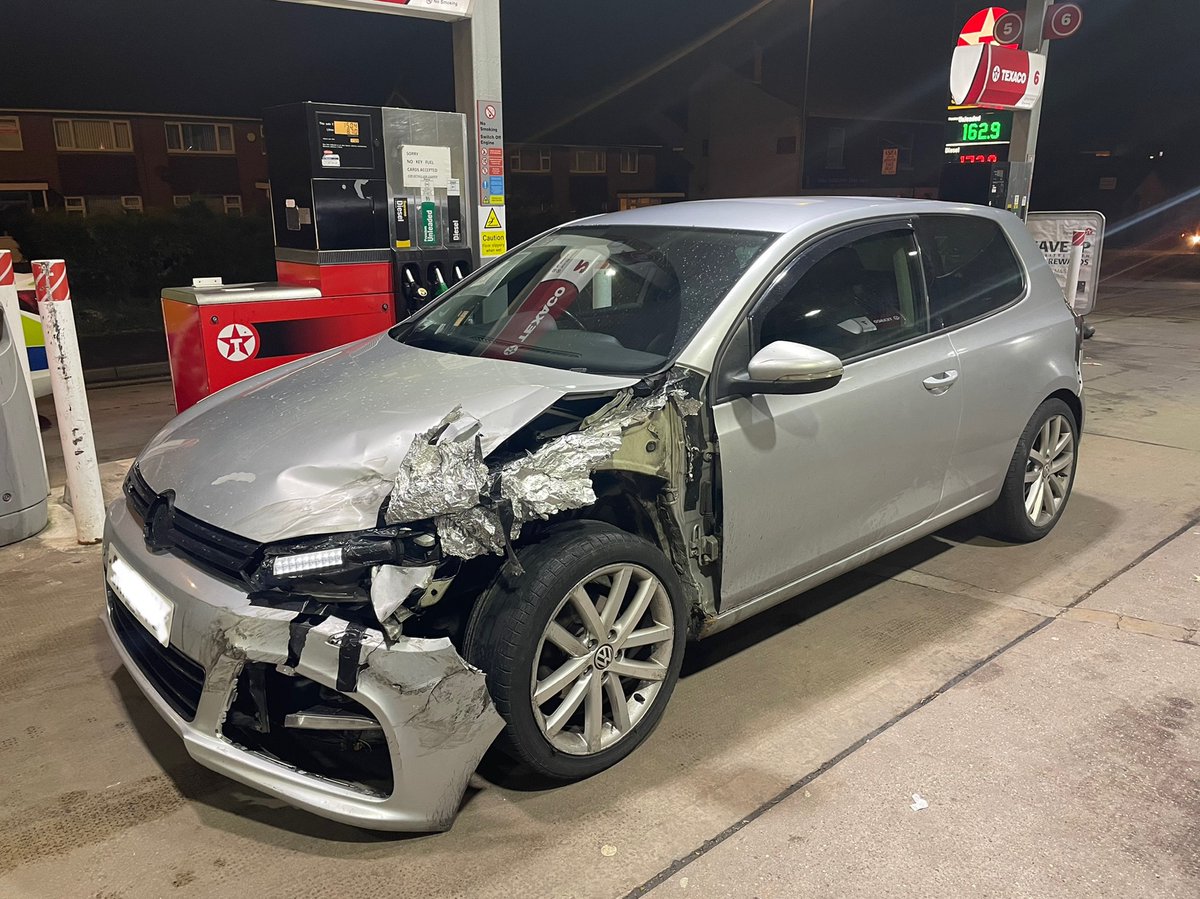 staffsresponse's tweet photo. #Shift2North officers were alerted to this vehicle by @StaffsSpecials colleagues early this morning in Newcastle-under-Lyme. The driver thought it was safe to drive this vehicle in this state! Vehicle seized &amp; driver reported for driving a vehicle in a dangerous condition. https://t.co/2DISV2821c