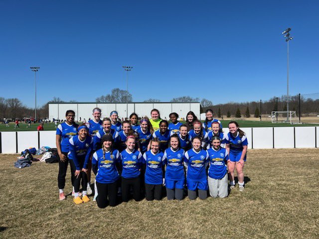 dottykv's tweet photo. @CarmelFCHQ 2005 Girls represented Carmel FC this frigid weekend at the #turfinvitational at @IndyPremierSC https://t.co/KsMSjlhpd7