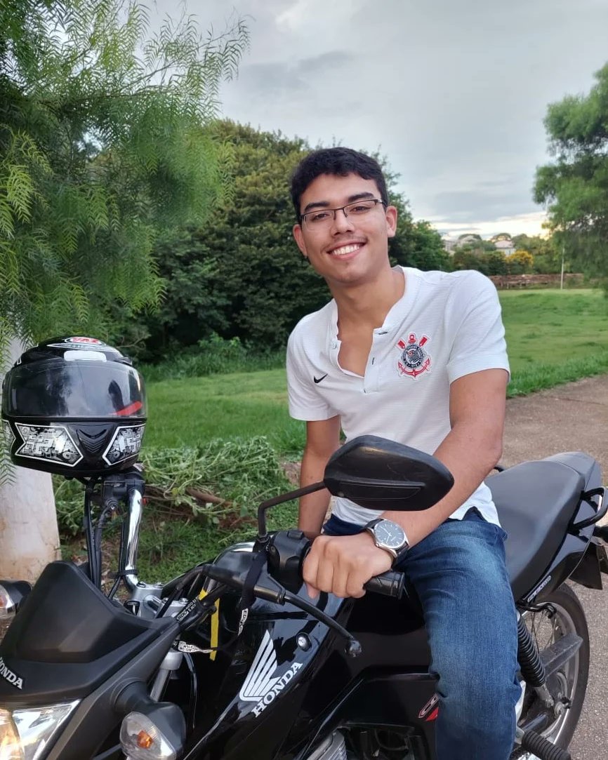jooaotavio_'s tweet photo. Graças a DEUS e ao meu ESFORÇO as conquistas só aumentam 🏍💥
.
.
.
.
#Honda #fan150 https://t.co/qw0ZauSRPM