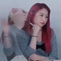 12crackheads's tweet photo. chaeyeon debuting last???? i cant breathe https://t.co/B1ehalVAXO