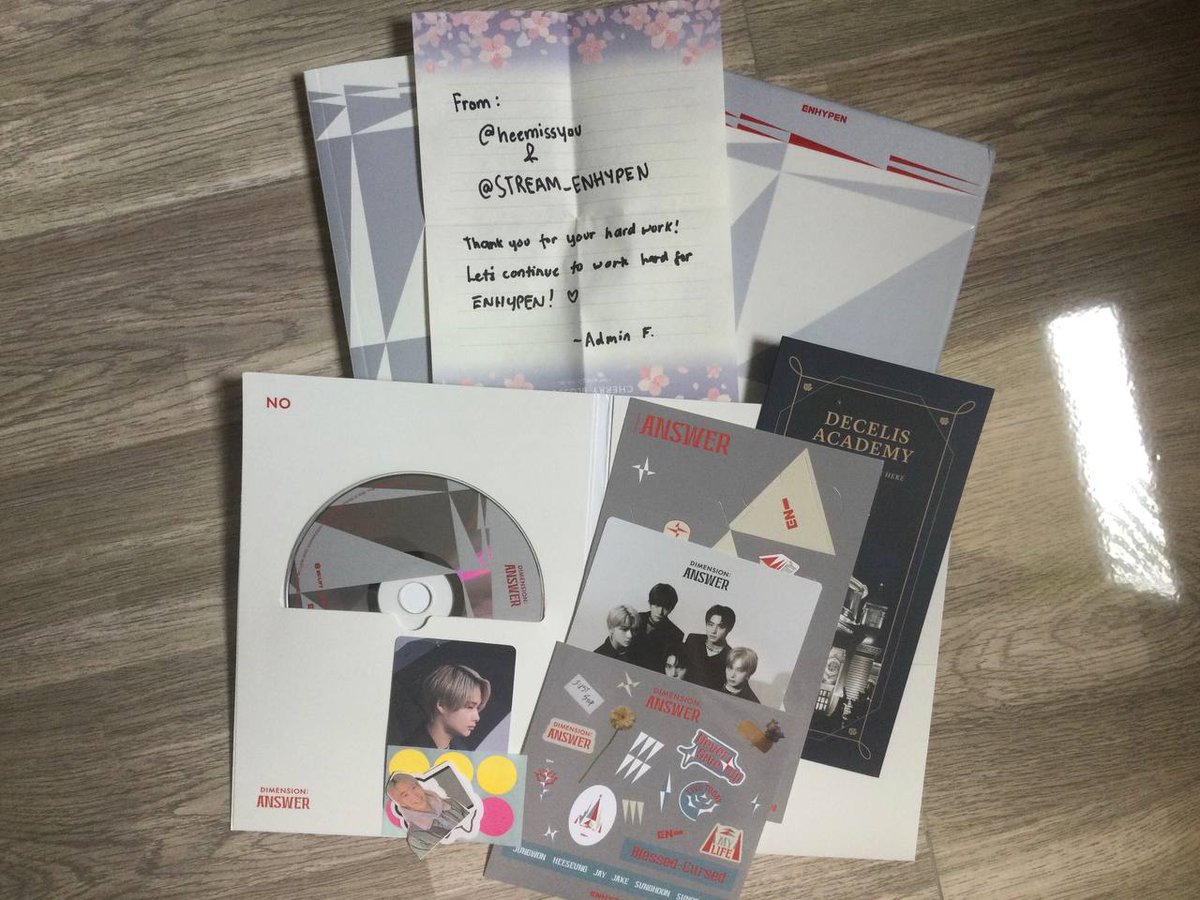 Parcel received!! Thankk youu soo much for the album <a href="/heemissyou/">heemissyou-PRODUCER HEESEUNG</a> and <a href="/STREAM_ENHYPEN/">ENHYPEN STREAMING BASE (SLOW)</a> 😭💓