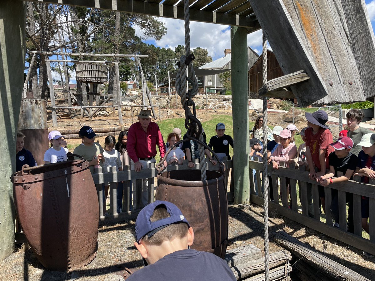 mosmanpublic's tweet photo. Learning about the history of mining in Australia 🇦🇺 #Bathurst2022
#LoveWhereYouLearn
@NSWEducation
#Education https://t.co/XiSNxhwuFF