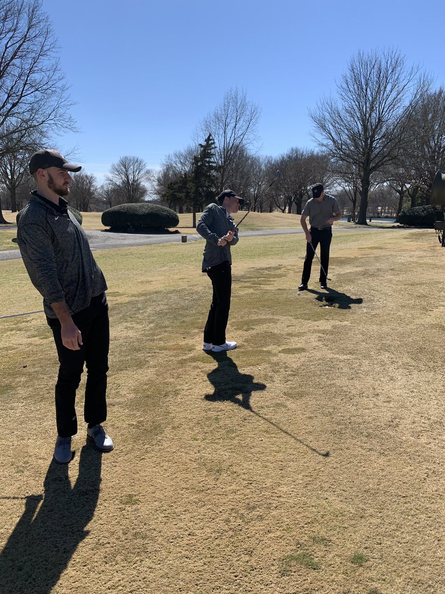 Park__Golf's tweet photo. Pirates are ready to tee it up tomorrow in T-town.  #Meadowbrook CC https://t.co/BSXfuz3KDD