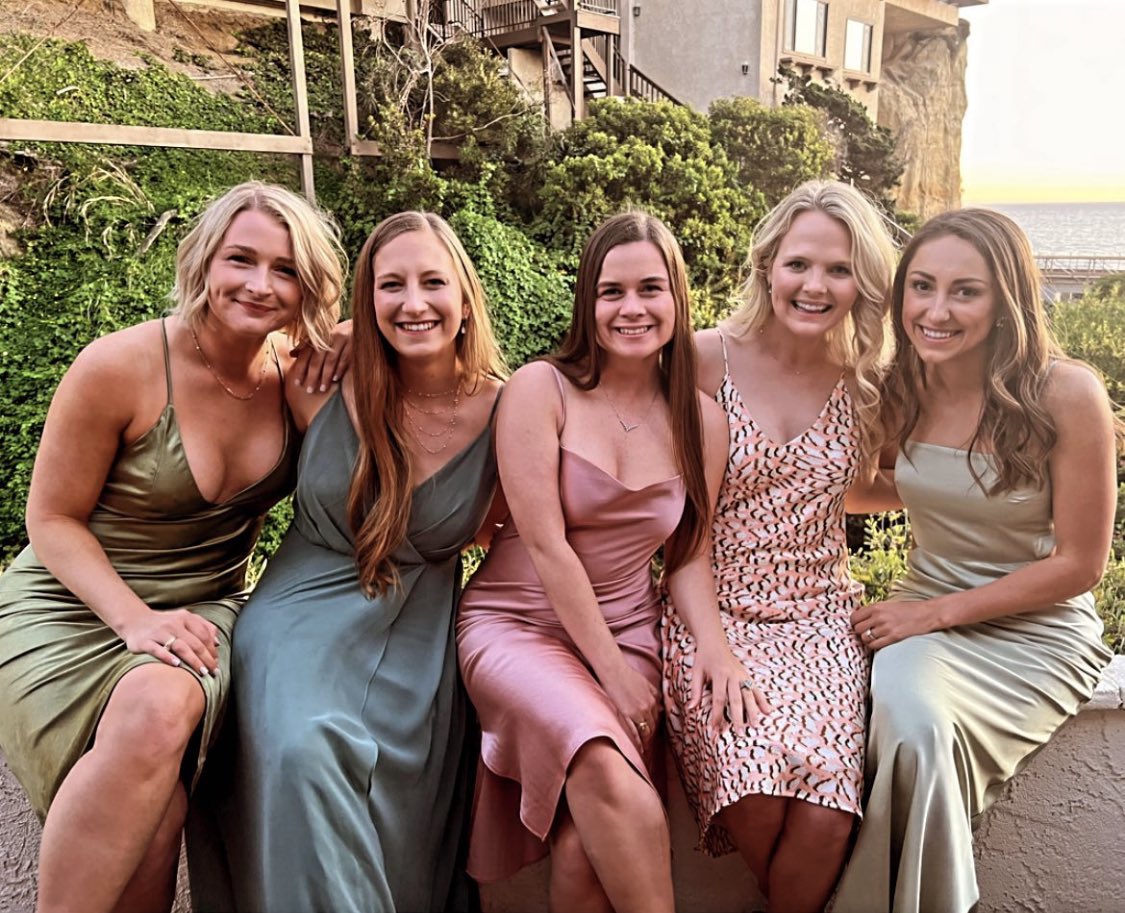 coachgsoccer's tweet photo. Makes me 😀 to see women brought together to be @AggieSoccer teammates in/at each other’s weddings &amp; friends for life ♥️👍 https://t.co/sx67tAD0oq