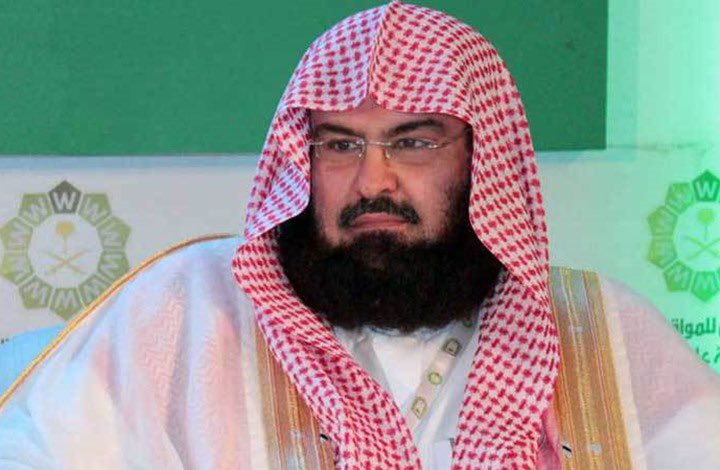 Zahir550's tweet photo. ماهو الفرق بين العلامة طاهر بن عاشور و الشخ عبدالرحمن السديس؟ https://t.co/lHzKyE9rFo