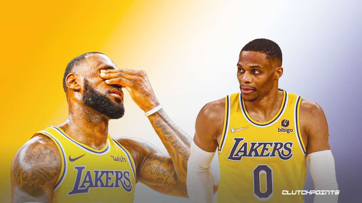 ClutchPoints on Twitter "The Suns lead the Lakers, 7956 at the half. 🤯 The Suns have 7 more