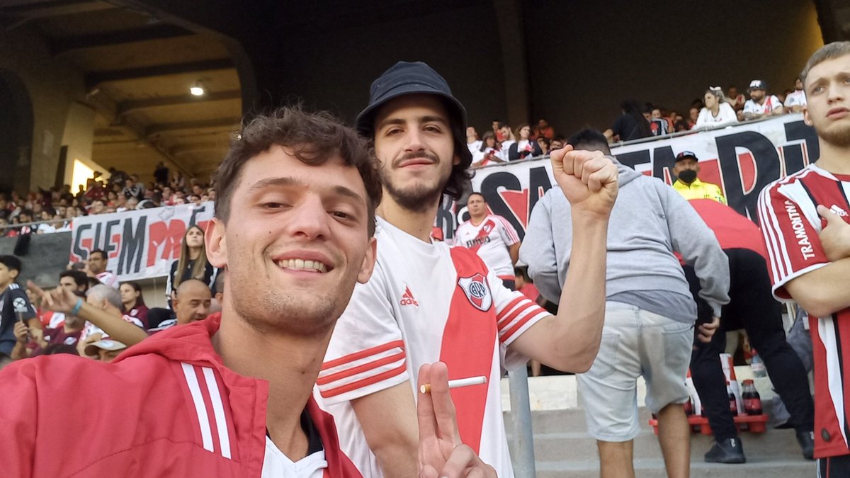 Naarigoon's tweet photo. ⚪🔴⚪ https://t.co/3Lrsv7BWyl