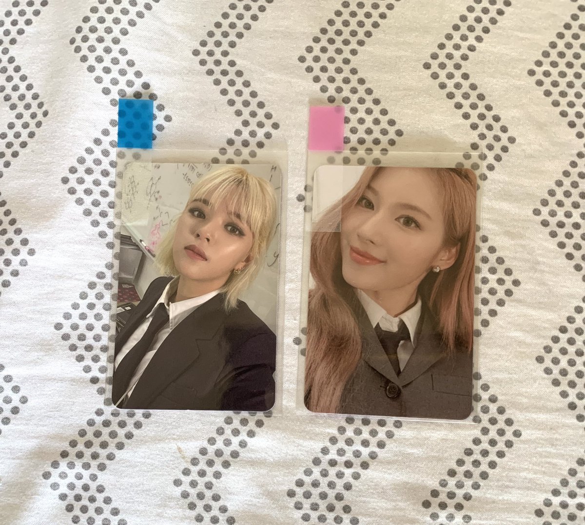 wangpred's tweet photo. hiii @saintbuys sana and jeongyeon arrived safelyyy!! thank you for transacting with me:D #soldbysaint https://t.co/eZBKZ0bfGt