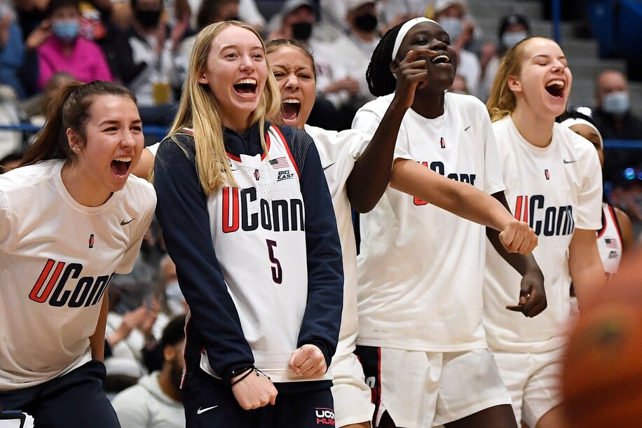 ngreenberg's tweet photo. The U-Conn. women playing near home makes the Bridgeport Region a nightmare for everyone else https://t.co/th2cvKf0Qf https://t.co/JzicjYHz8l