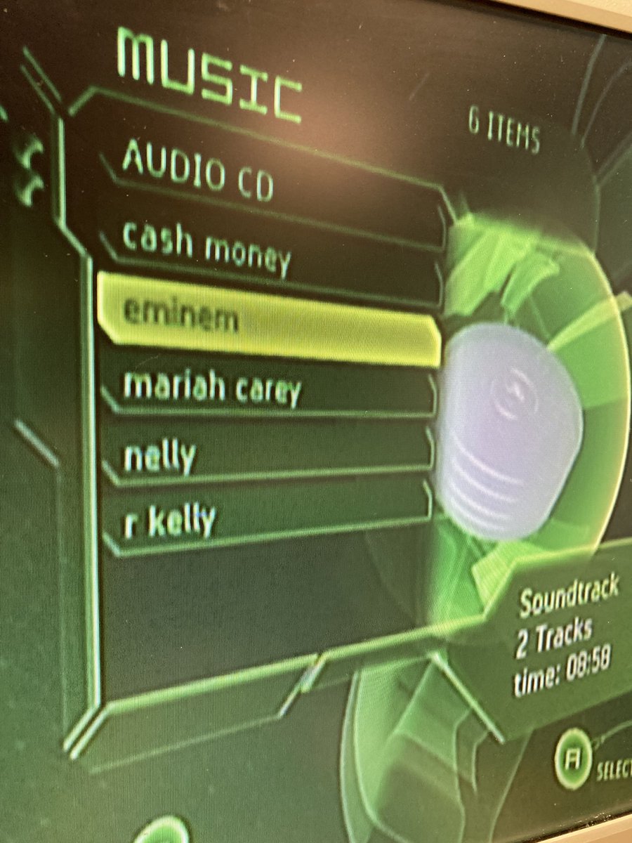 leonkiriliuk's tweet photo. Well, this Xbox has been fixed. It now boots. Take a look at how old the dashboard is! Also found typical early 2000’s music on the hard drive. 😂 https://t.co/5Jcv5Jru6q