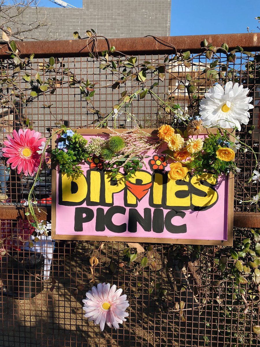 kris10ash's tweet photo. Awesome time at the Dippies Picnic in Austin for SXSW @DippiesNFT - awesome meeting the founder @uncle__sal! Kind soul + positive vibes! Glad to be part of this community ☮️ #SXSW #WomenInNFTs #NFTs #dippiesnft https://t.co/cOQw70ztnS
