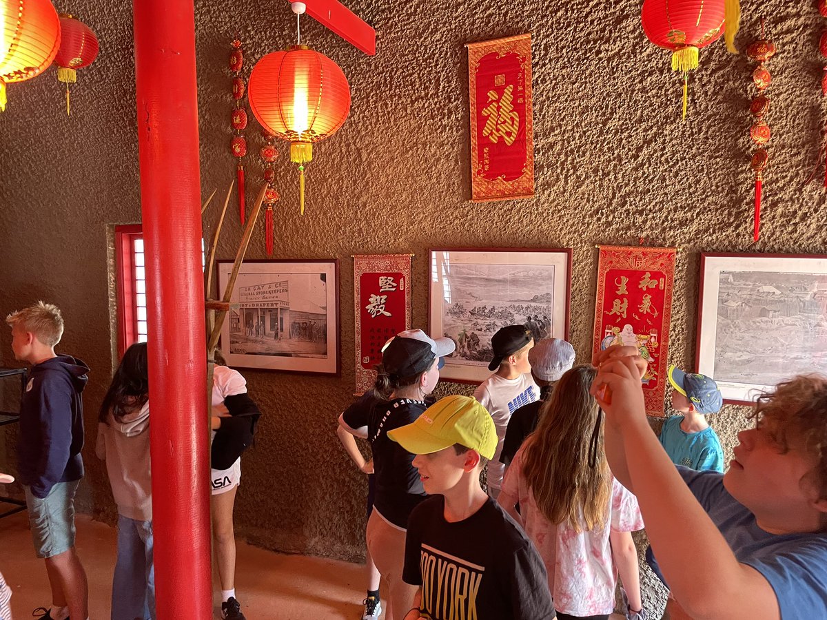 mosmanpublic's tweet photo. Learning about Chinese culture during early mining in Australia 🇦🇺 #Bathurst2022
#LoveWhereYouLearn
@NSWEducation
#Education https://t.co/W89d4UvguP