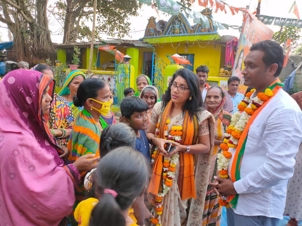 babusinghodisha's tweet photo. ଜନ ସାଧାରଣ ଉପସ୍ଥିତ ଥିଲେ l
#Vote4BJP
#BJPBhubaneswar
#BabuSinghBJP
#UrbanLocalBodyElection2022 https://t.co/PCcp746ofG