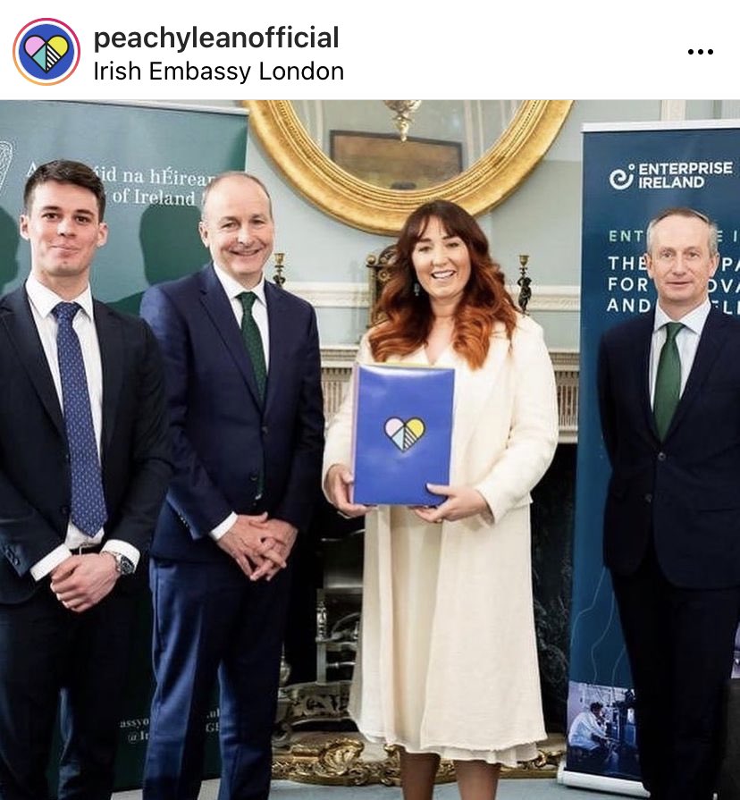 PeachyLeanLove's tweet photo. Peachy proud to have been part of the reception for #StPatricksDay in London on with Taoiseach Micheal Martin. Thanks so much to @Entirl for the invite. Helping me scale Peachy Lean internationally. @AineKerr @MargaretEWard @Ly211 @TallaghtRFC @TheBusinessRTE @LEODublinCity https://t.co/atsbzH4E5Q