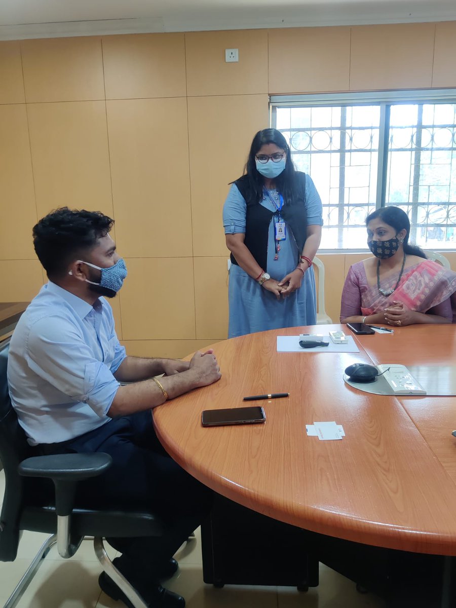 SMEOdisha's tweet photo. An MOU has been signed by and between S & ME Department & @MyIndusIndBank and @LLF_IN on implementation of LEP, Health & Community Engagement to enhance learning outcomes in 100 schools across Khordha District under the flagship of #RoadToSchoolProgram . https://t.co/01Ajlsvov0