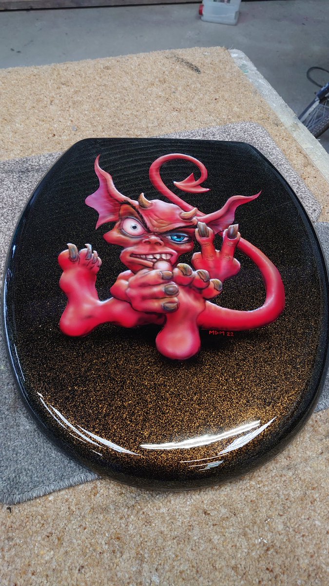 MDMachine's tweet image. Cheeky little devil on this loo seat(unused)
