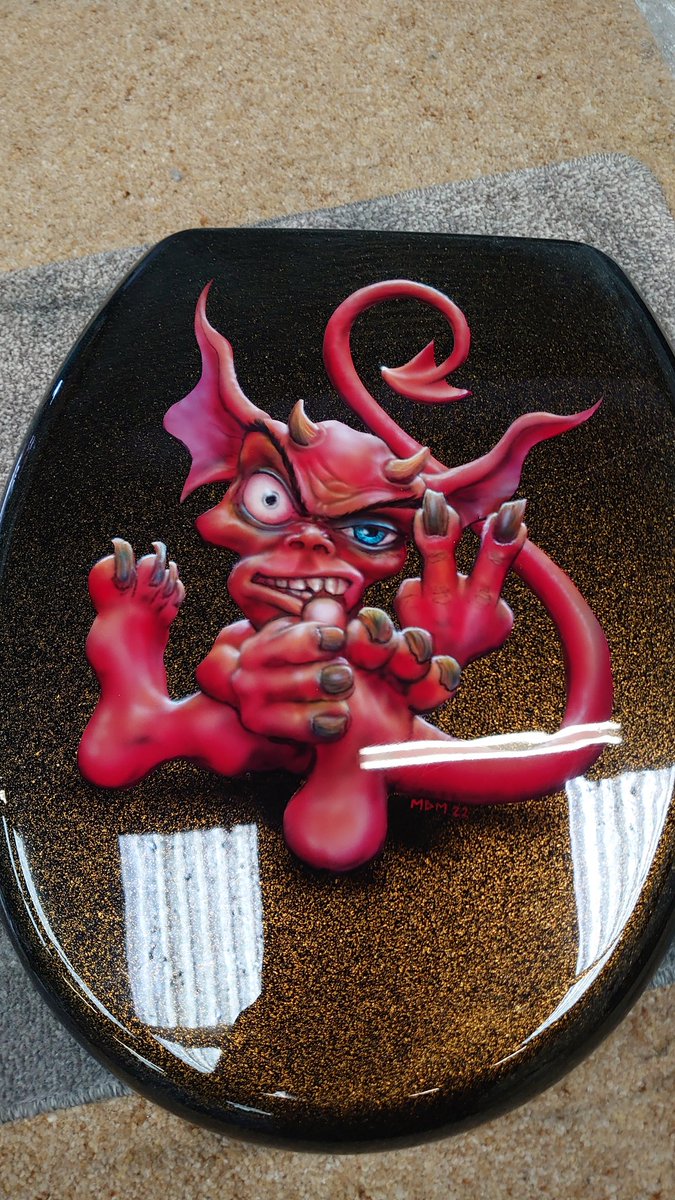 MDMachine's tweet image. Cheeky little devil on this loo seat(unused)