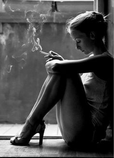 HaliaV4non's tweet image. Innocent people are paying for the games of the system. Those that bring humanity to the edge while giving much power to a few. Mercilessly the rest of the world can't have a life or pursuing a dream or build a tomorrow because YOU ASSH9L3S FROM YOUR THRONES WIPE AWAY THE FUTURE