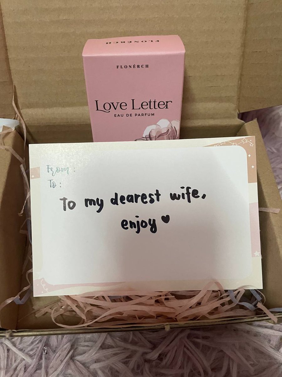 jaetherella's tweet image. He bought Love Letter EDP for his wife and alhamdulillah she LOVED IT 💌💖

me to God: when?