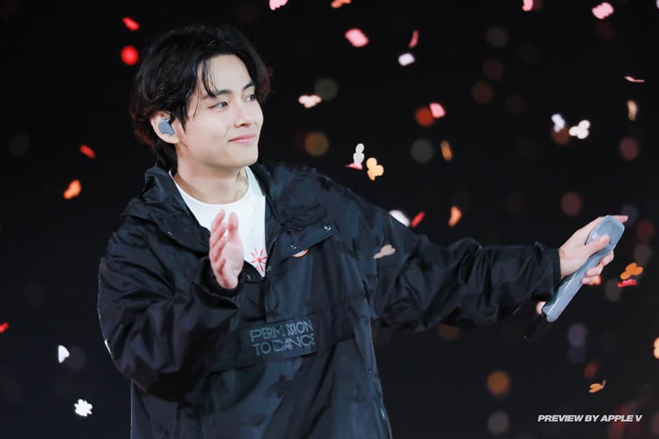 lys_206's tweet photo. Chàng trai của tôi...💜💜💜
#thankyouBts #BTSV #PTD_ON_STAGE_SEOUL_day3 #WeLoveYouBTS #PTD_ON_STAGE_SEOUL https://t.co/iAC3OMkWpQ