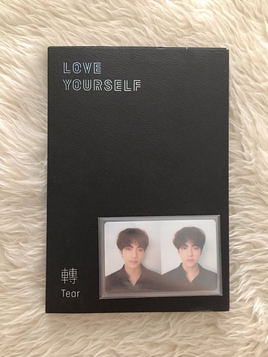 vminiecarts's tweet photo. :¨·.·¨:
 `·.  wts lfb bts ph #vminieonhand 
      
𓏸 TAEHYUNG TEAR R WITH ALBUM COMPLETE INCLU

⤷ ₱980
⤷ 10/10 condi
⤷ payo / 3 days reservation
⤷ mop: gcash
⤷ mod: ggx, sc/o, grab sdd 
(loc: manila)
⤷ mine or dm to claim.

✦ merch v tear photocard pc merch onhand https://t.co/G2sX7FqBQX