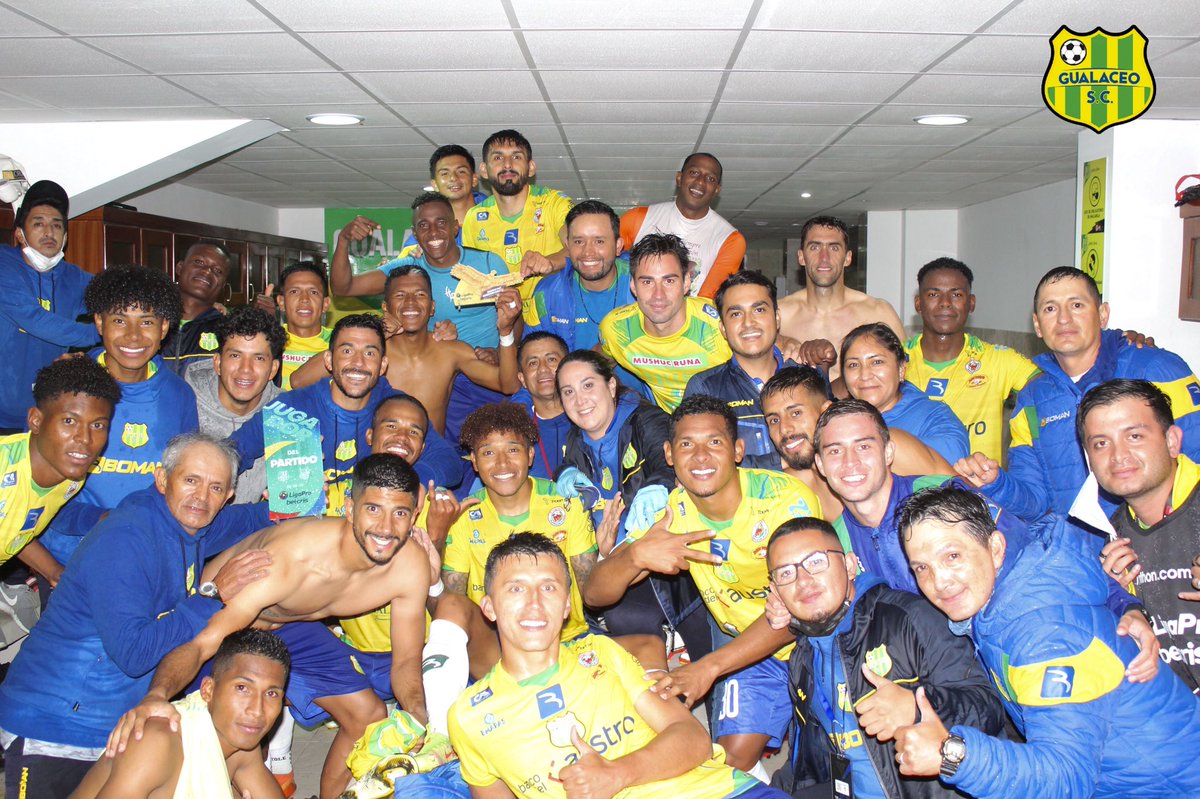 Gualaceo_sc's tweet photo. 👏🏼 Gracias guerreros del #SúperGuala por dar esta alegría inmensa a toda la hinchada! 

Nuestro primer triunfo en la Serie A del fútbol 🇪🇨 #LigaProbetcris. 

#VamosGuala 🟢🟡
#SomosdePrimera ⚽️ https://t.co/M9xTjmYx7i