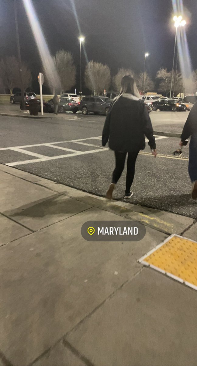 caseeeycakeees's tweet photo. @taliathezebra broke my twitter hiatus to tell you that 5 years later, talia is still walking ahead of me. This time, in Maryland! https://t.co/6wEteAftXW