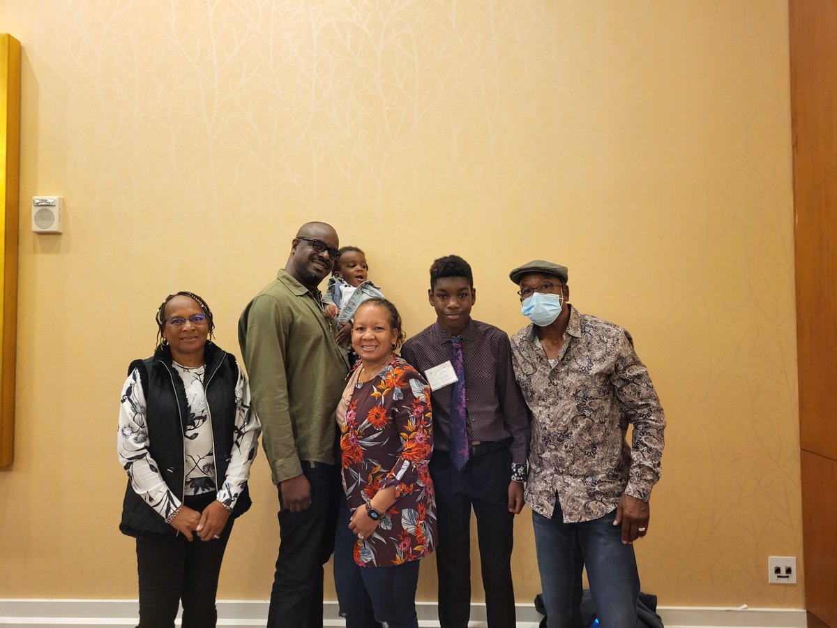 SLong75's tweet photo. Support from families means so much. They drove to Orlando to support the kids tonight at the AwardCeremony. @FloridaFBLA_PBL @DanteJones_HCPS @LarissaDL #memories https://t.co/OU6m8y0d0l