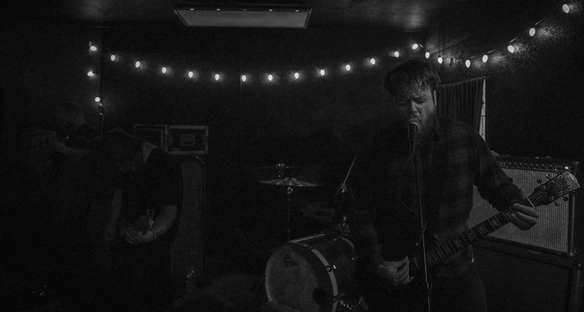 Some pics from <a href="/YashiraBand/">Yashira</a>’s set tonight at <a href="/ItsATotalDrag/">Total Drag</a>. So glad to finally see them. They didn’t disappoint.