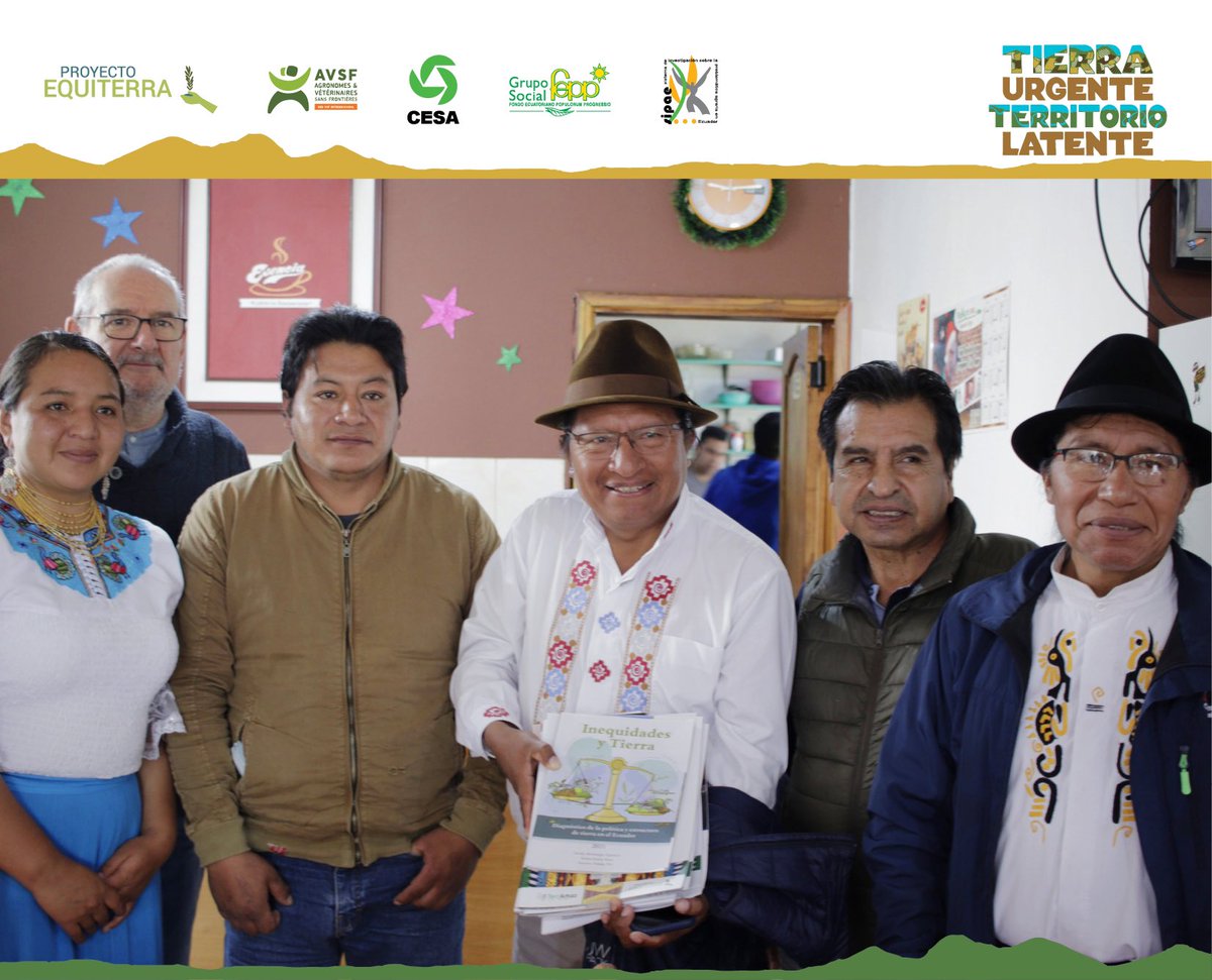 AVSFlatam's tweet photo. 🟤🟢🟤 #Equiterra 🇪🇨 
Socialización de propuesta de reforma a la #LeyTierrasRuralesTerritoriosAncestrales en #Cayambe con #GuillermoChuruchumbi @AlcaldeCayambe, Vinicio Quilo, presidente @pueblokayambi, César Pilataxi de FundaciónKawsay, Alberto Morales dirigente de Ecuarunari. https://t.co/d7kPZ9OZbB