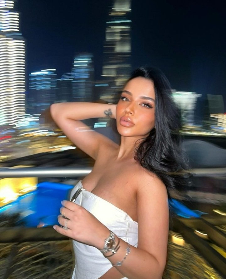 BvbyGirll___'s tweet photo. Blurry, but you get the picture. https://t.co/oWkuQp1Si8