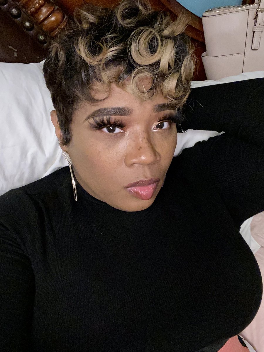 DontEvaGoAway's tweet photo. @4everkandi Bihhhh it looks just like mine 😩🥴😂 que https://t.co/JyaWYOZA2X