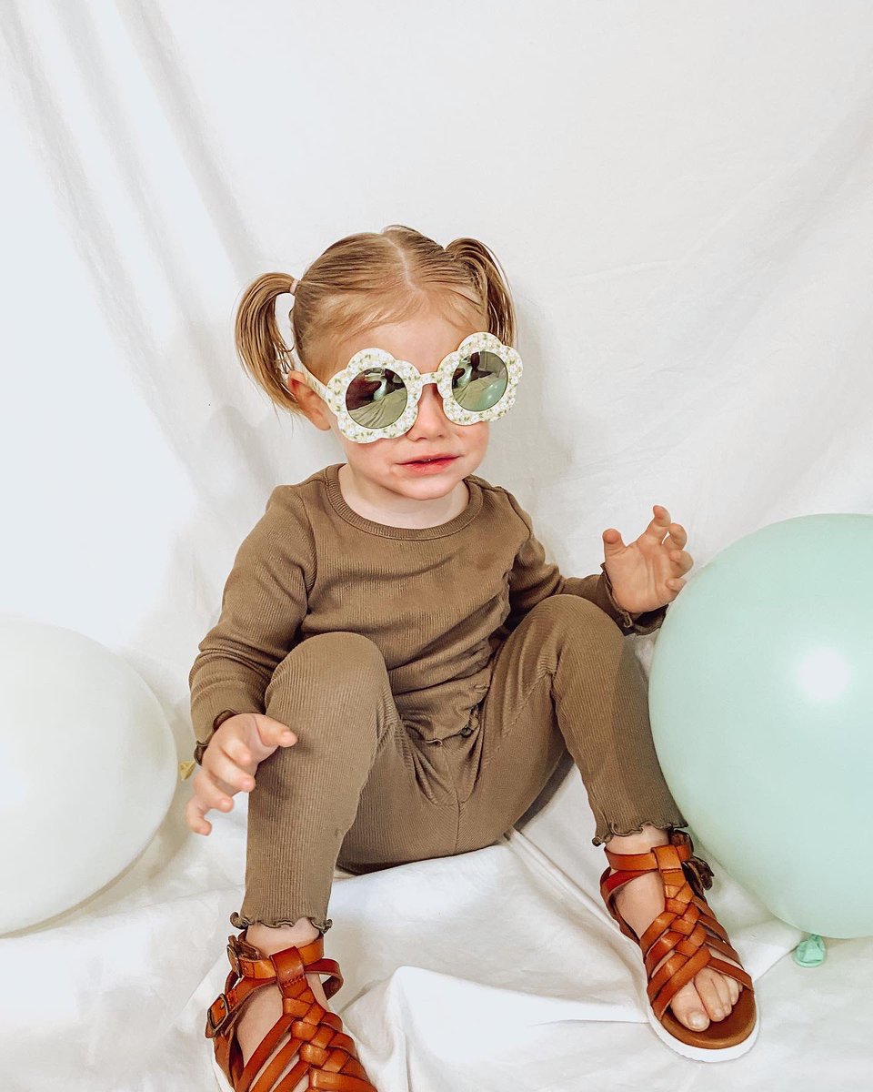 kenzcelest's tweet photo. The grooviest 2 year old🌸🌼

happy birthday my pooks, mommy loves you!🤍 https://t.co/SbzPuDb7dE