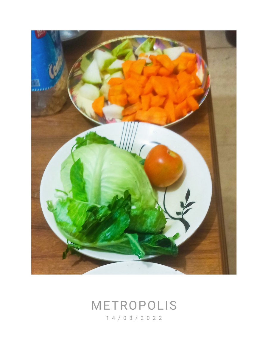 MdShari13591994's tweet photo. I started journey to eat vegetables and healthy food . Its really yammy. Every one should take healthy food. Be safe and be healthy 😘
#cooking #HealthyFood #avoidfastfood #behealthy #vegetarian #fit https://t.co/CA7Pew2YTs